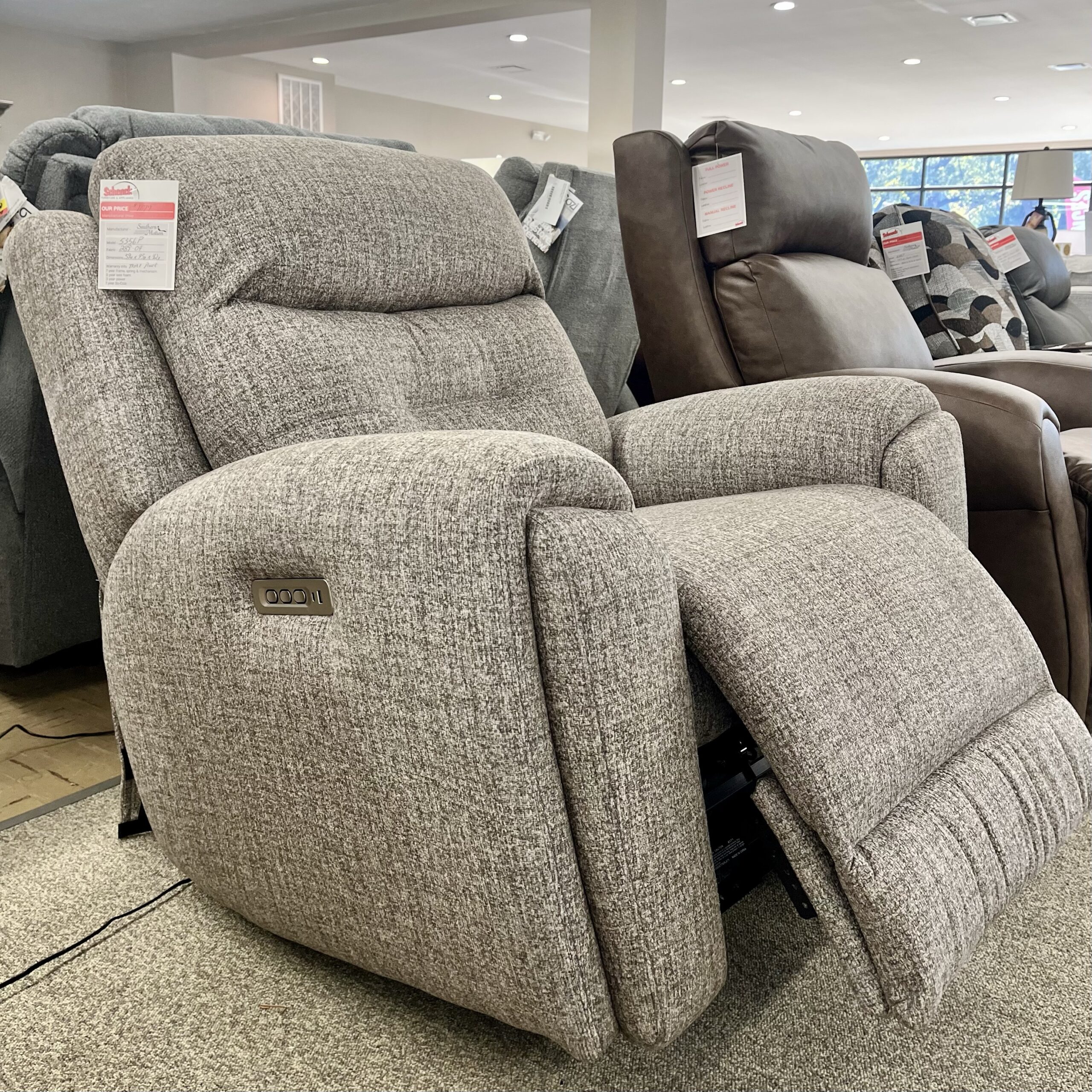 Southern Motion 5336P Triple Power Rocker Recliner - Image 2